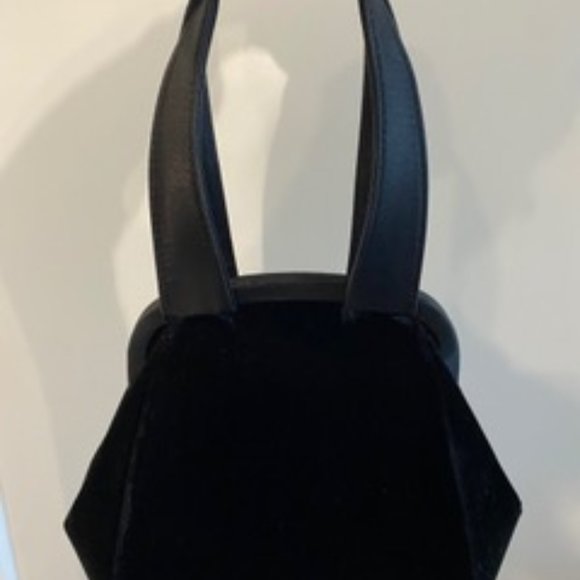 Valerie Stevens Handbags - VALERIE STEVENS BLACK VELVET WITH SATIN HANDLE EVENING HANDBAG